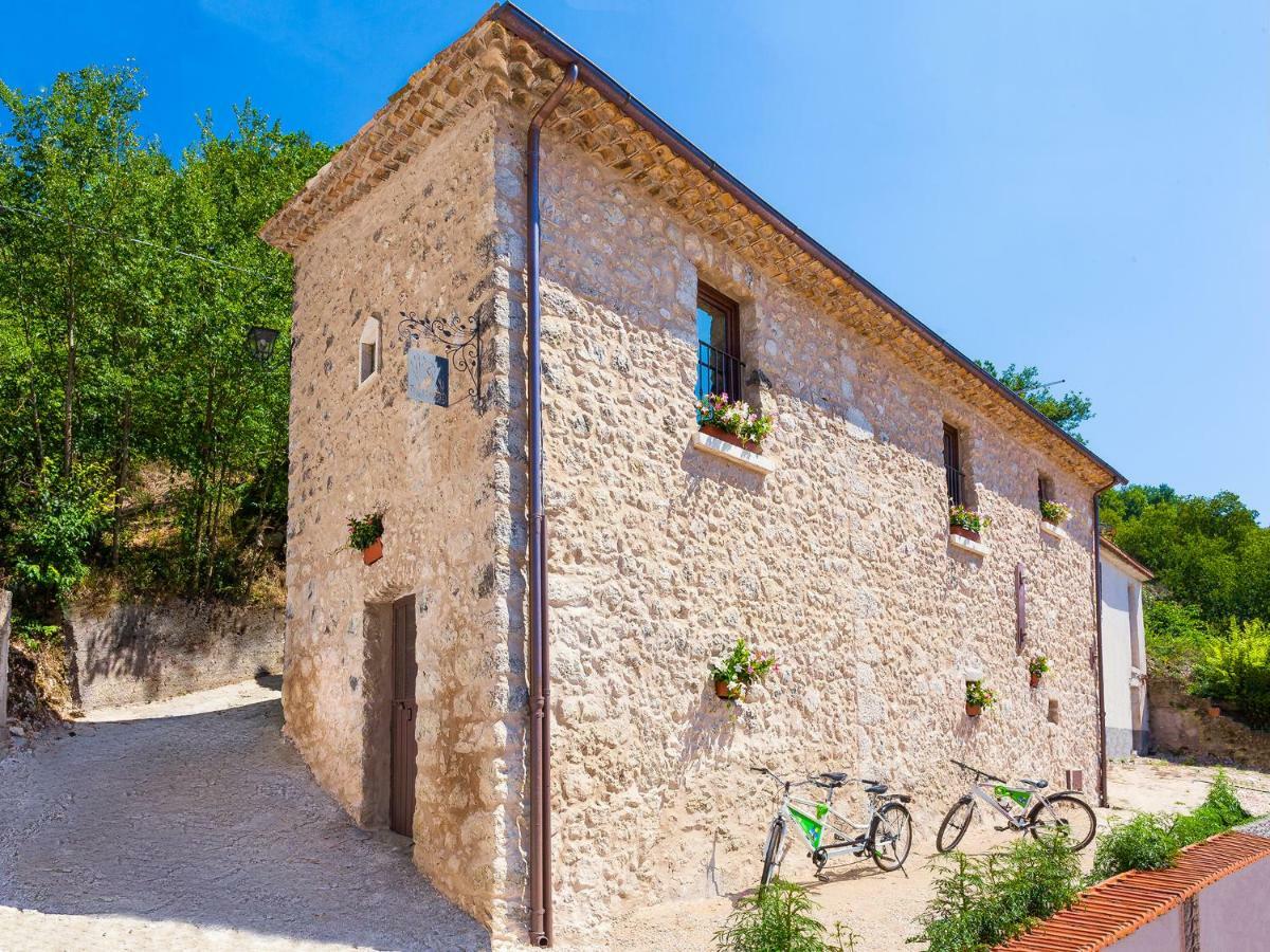 La Casa Sul Lago Posta Fibreno Exterior foto